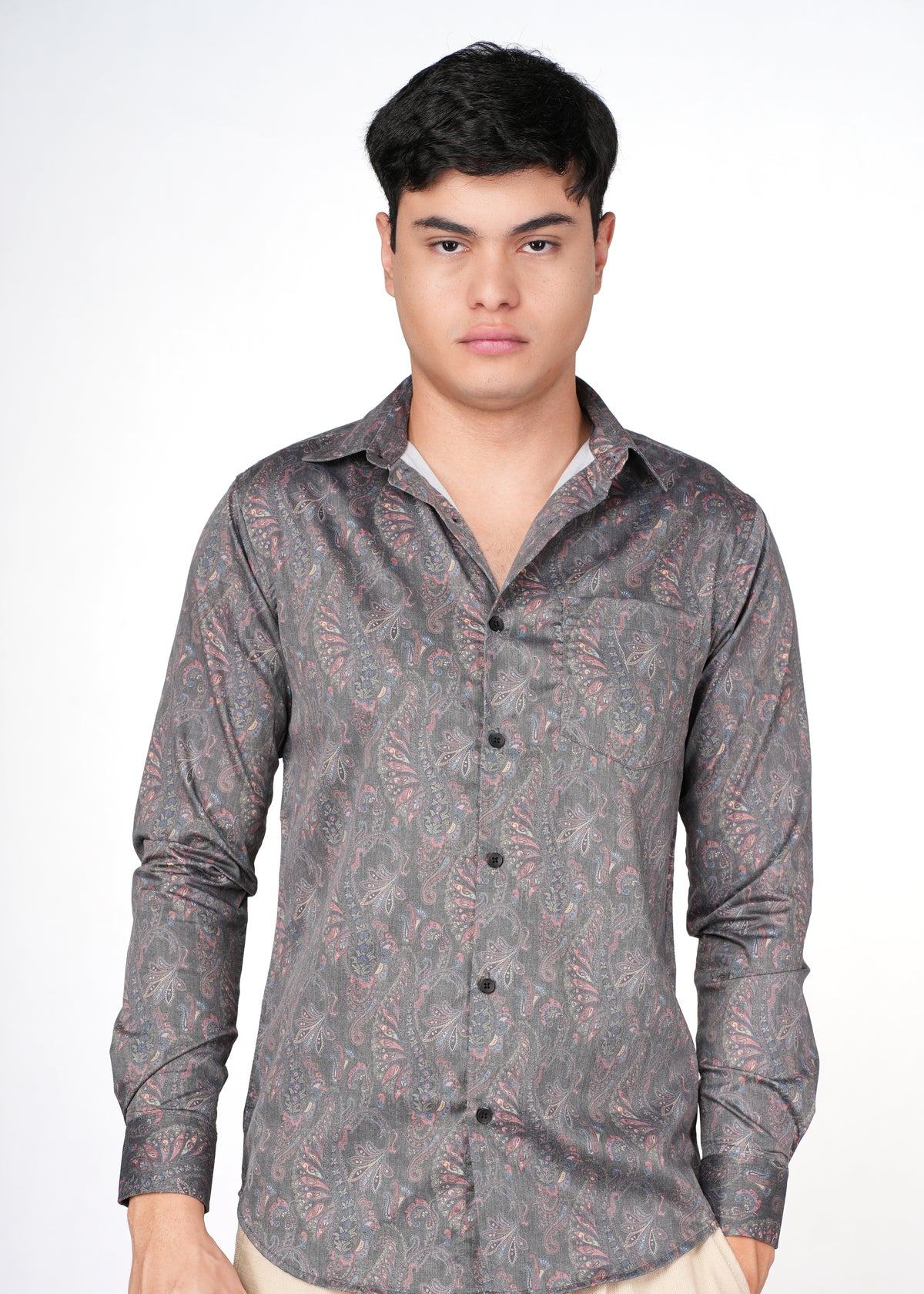 GREY PAISLEY PRINT
