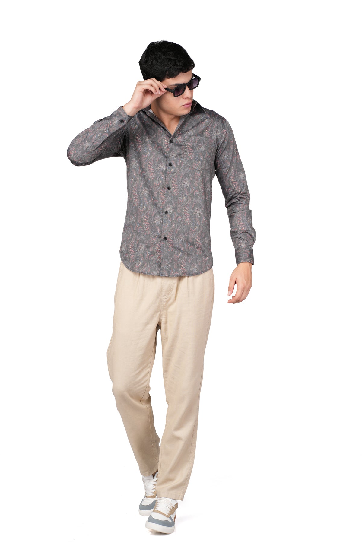 GREY PAISLEY PRINT